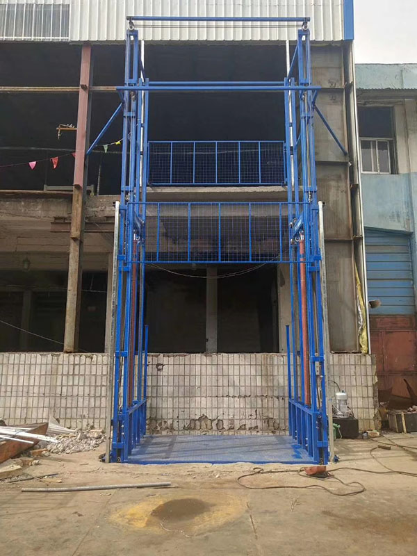 導(dǎo)軌式貨梯