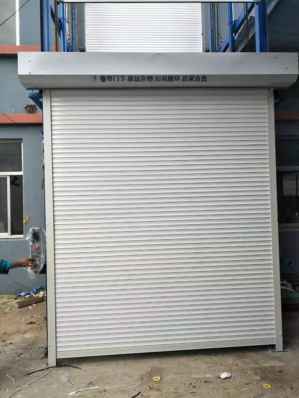 導(dǎo)軌式貨梯
